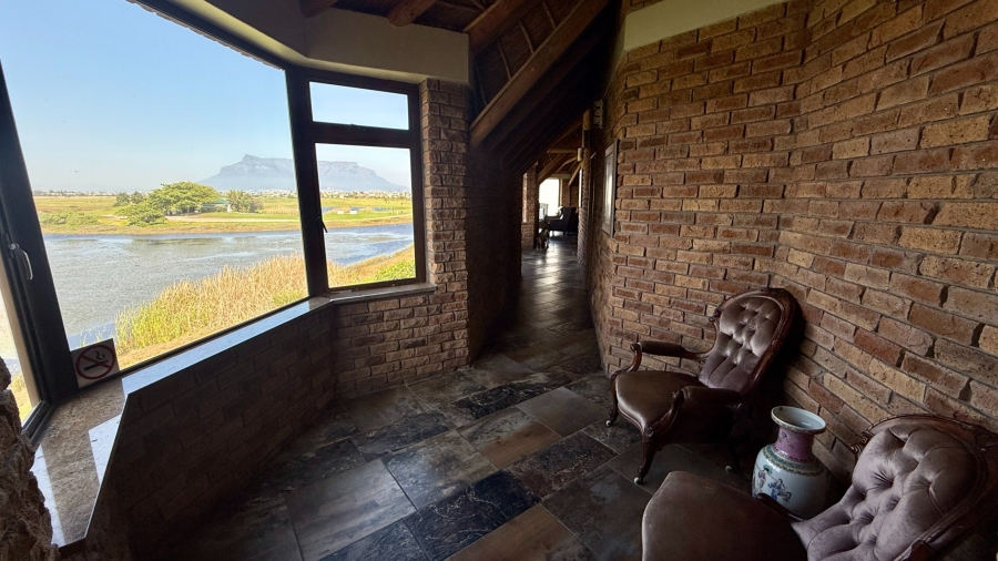To Let 5 Bedroom Property for Rent in Sunset Beach Western Cape